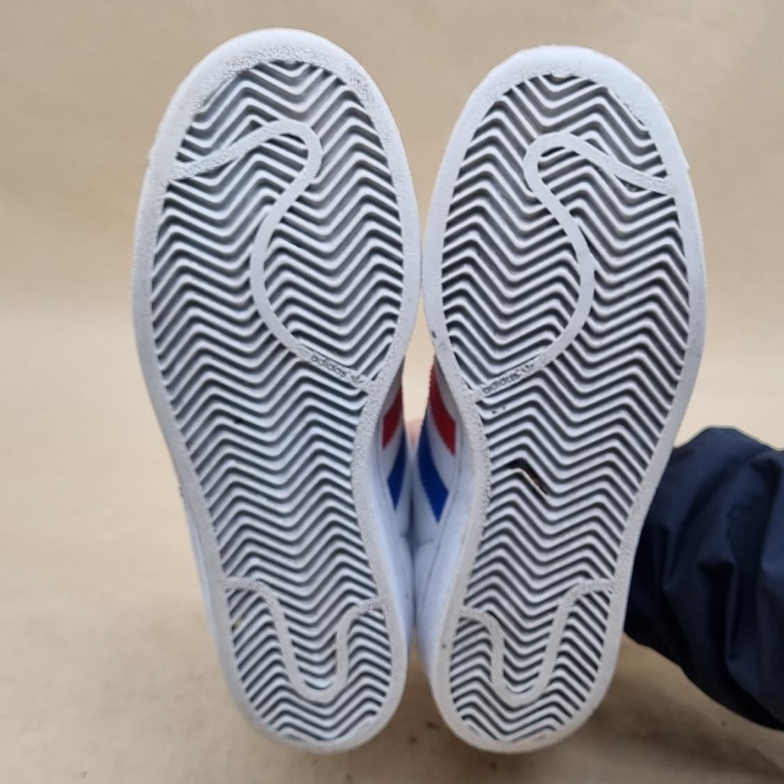 아디다스 슈퍼스타 여성스니커즈 230 상품이미지3