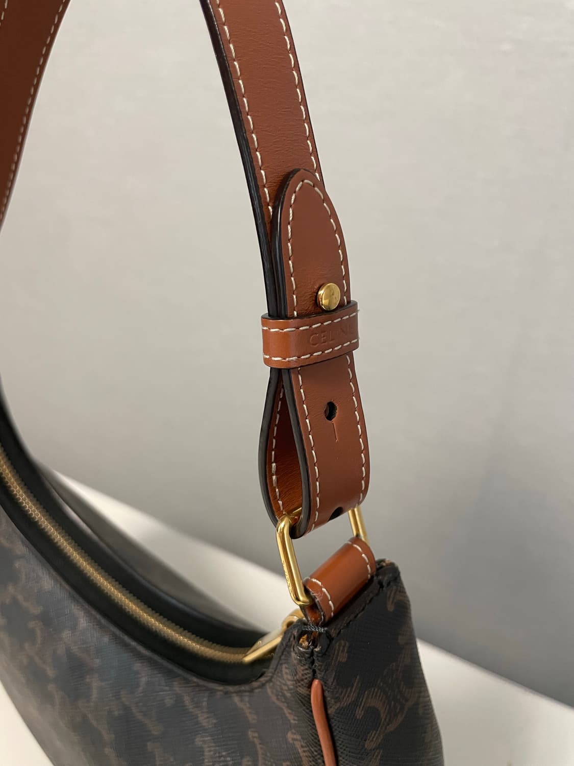 셀린 트리옹페 아바백 상품이미지3