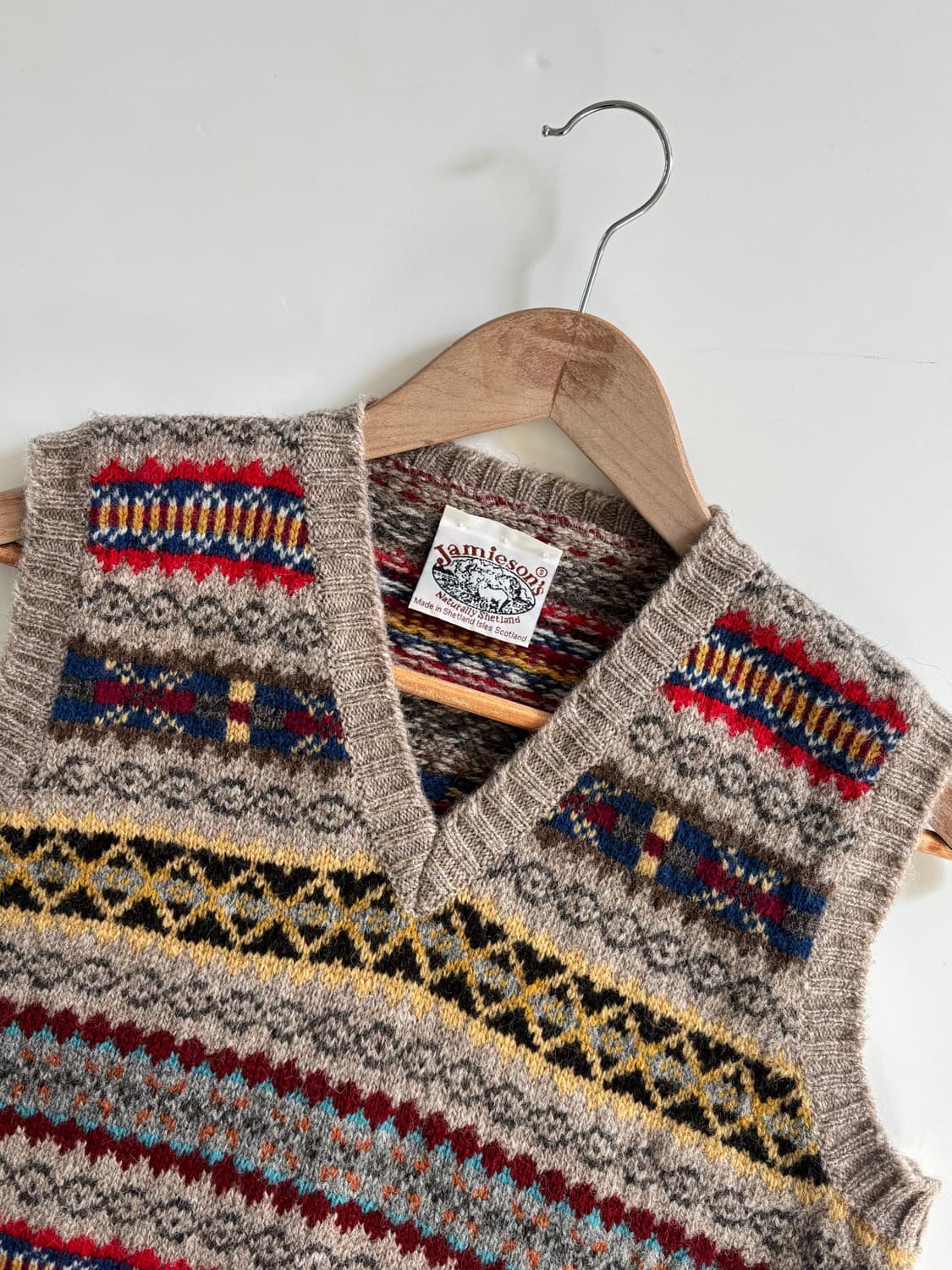 Jamieson’s 페어아일 울 니트 베스트 상품이미지4
