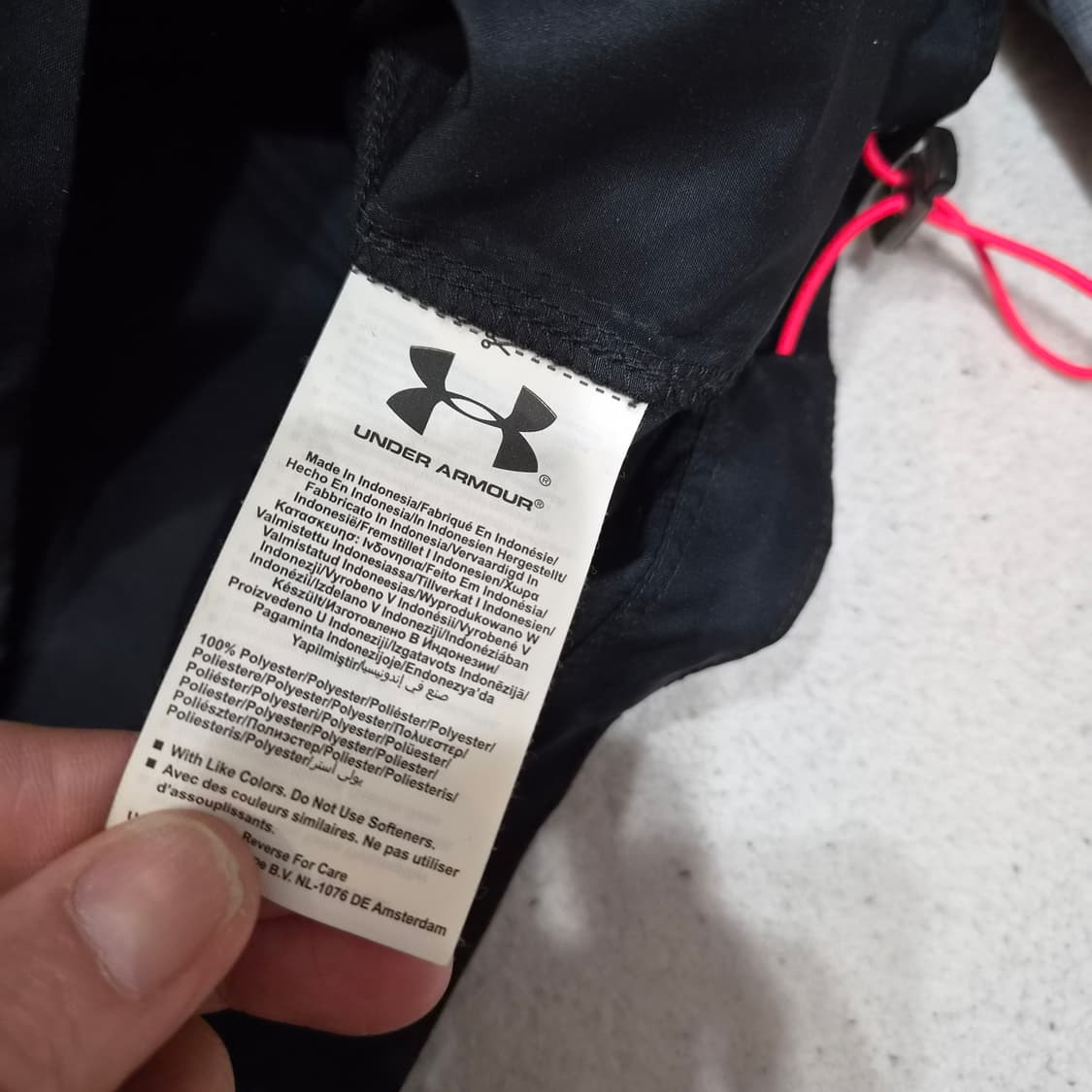 언더아머  바람막이L 상품이미지4