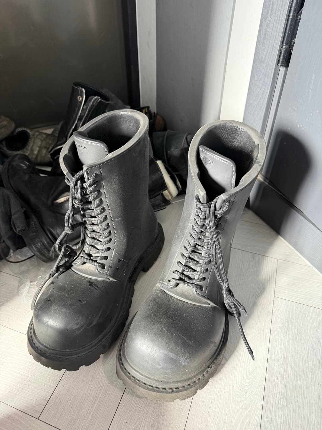 발렌시아가 스테로이드 부츠 42 상품이미지1