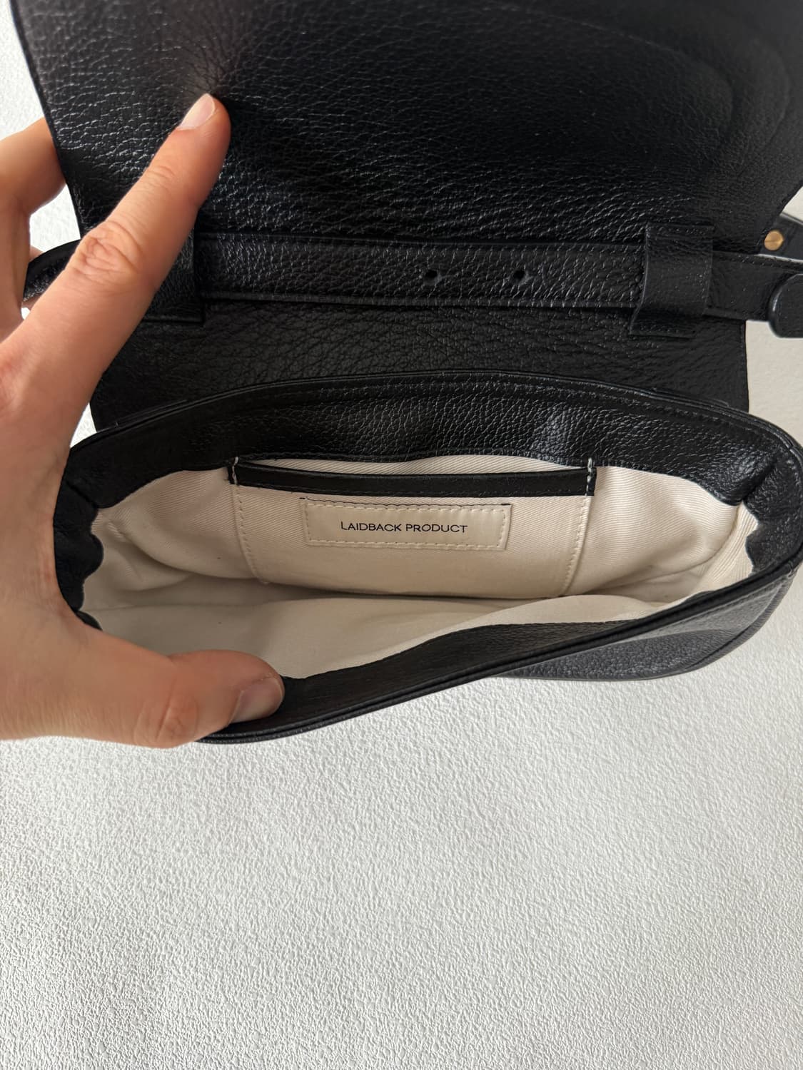 레이드백(LAIDBACK) 레더 크로스백 상품이미지7