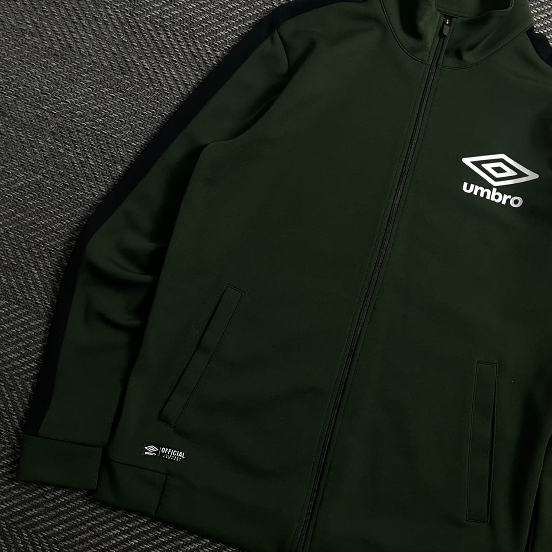 엄브로 솔퍼드 시티 빅로고 풋볼 트랙 자켓y 4159 상품이미지5