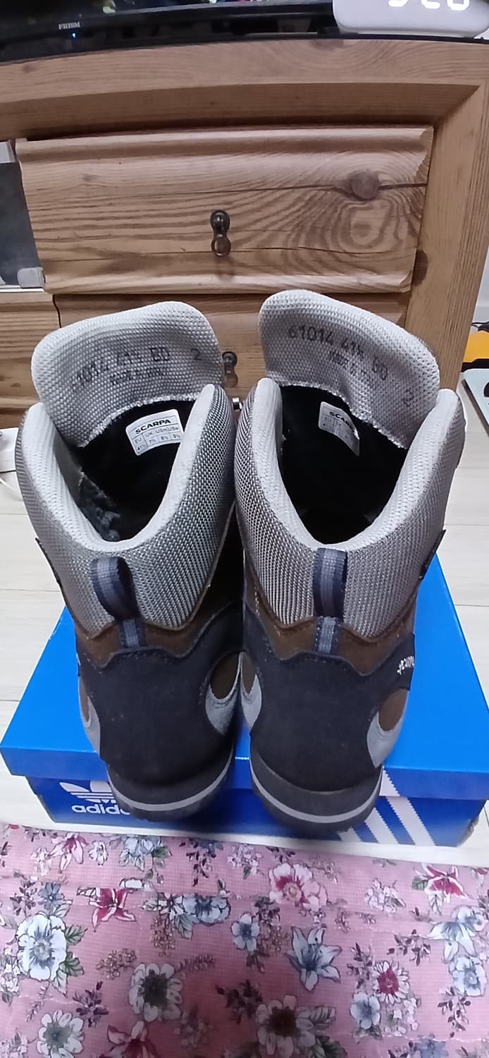 스카르파 키네시스 고어텍스
등산화(275~280mm)  상품이미지3