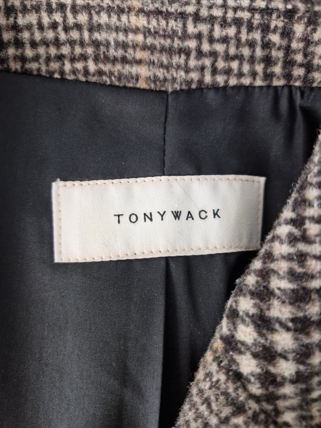 TONYWACK 토니웩 울캐시미어 크루도 체크 커팅 코트 상품이미지6