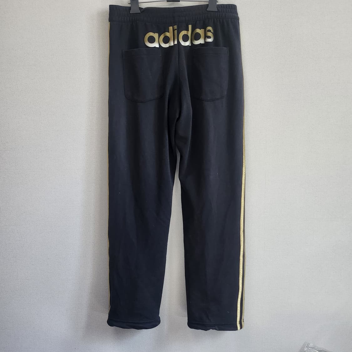 [100] 아디다스 빅로고 와이드핏 트랙팬츠 상품이미지2