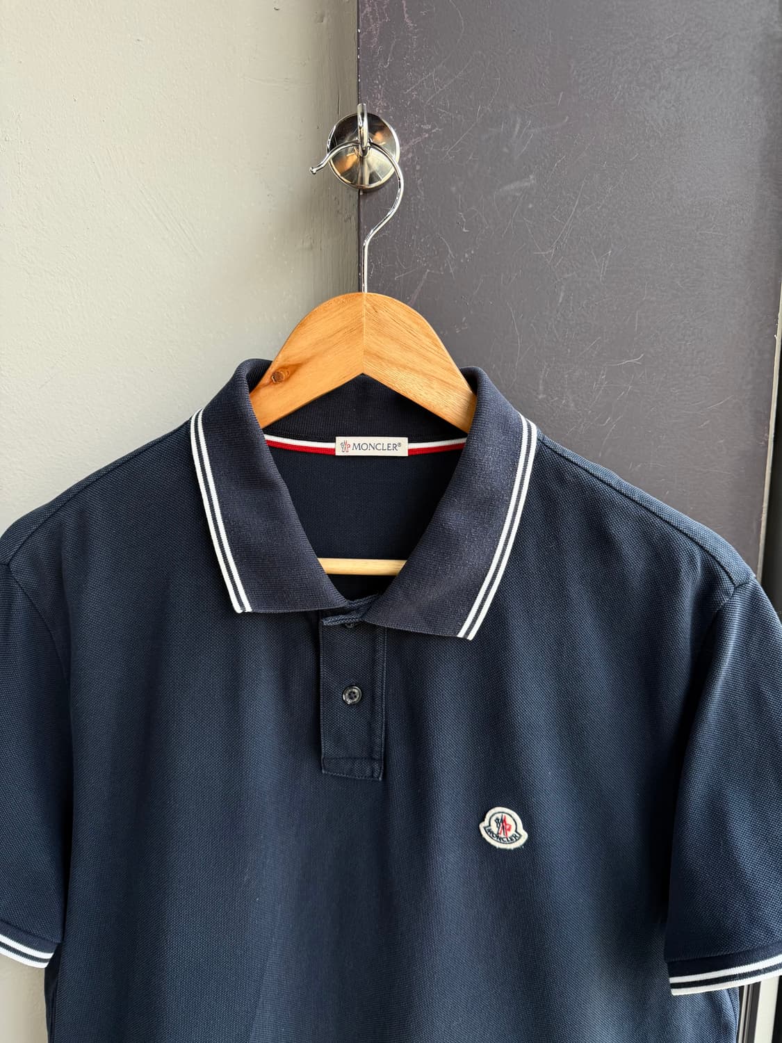 XL/ 몽클레어 에센셜 와펜 패치 PK 반팔 상품이미지4