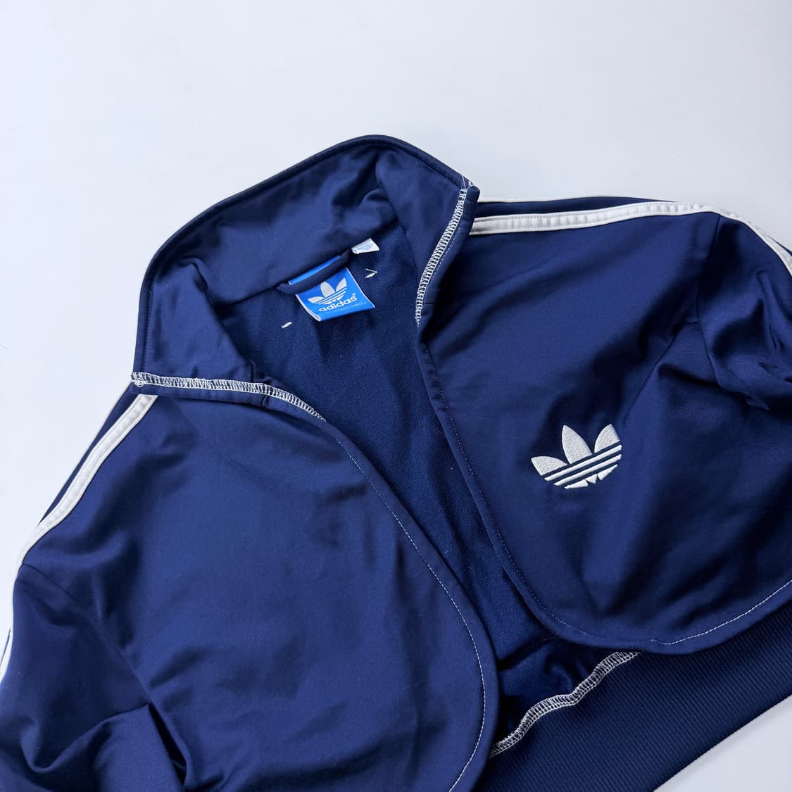 더 미스테리어스호텔 아디다스 빈티지커스텀 상품이미지2