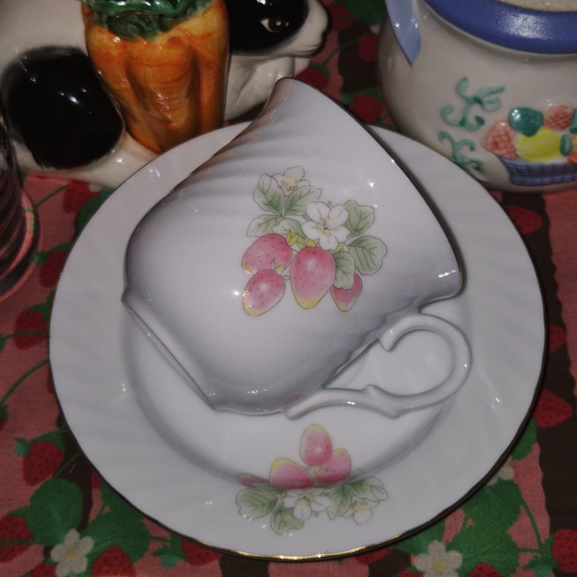 80s 호야 딸기 스윌 본차이나 찻잔 1세트 상품이미지8