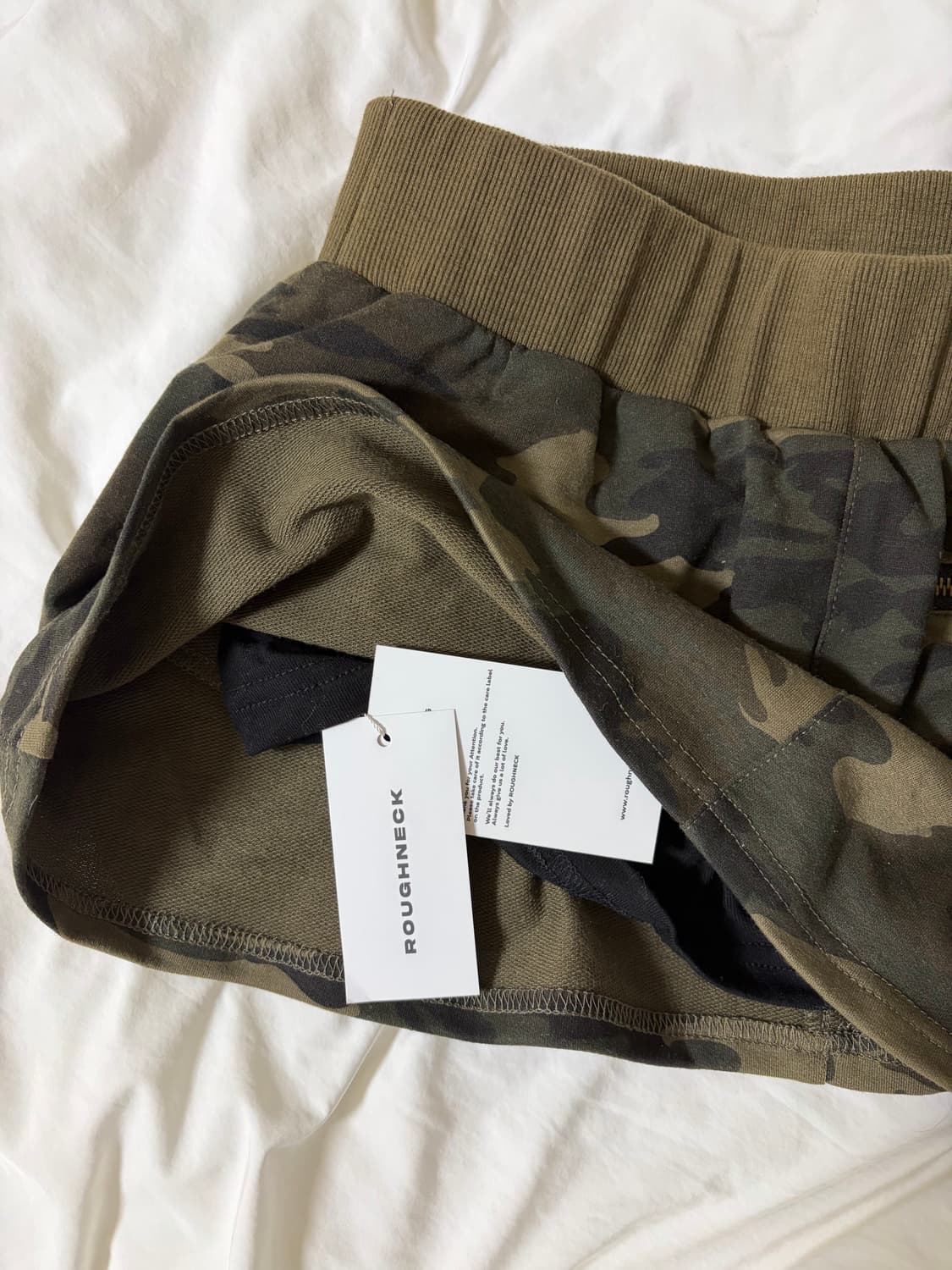 러프넥 CAMO LOW RISE SKIRT [새상품/택O] 상품이미지9