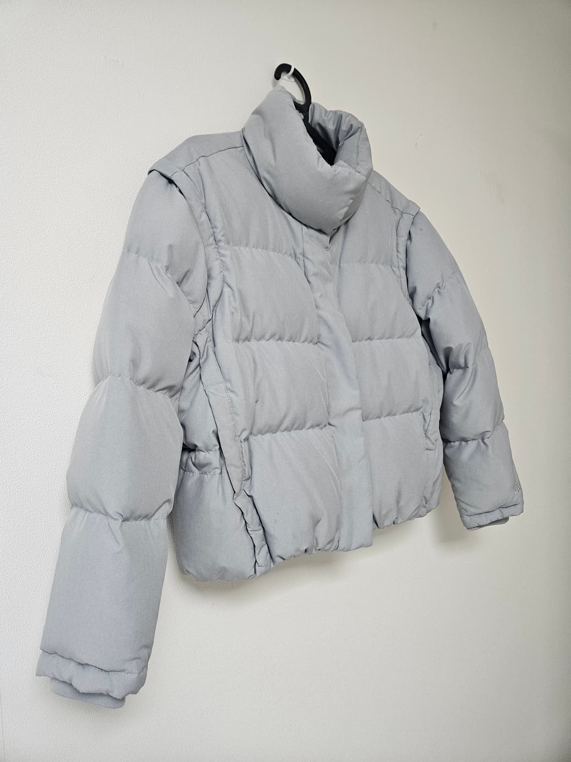 CK 여성 다운 숏패딩 XS 스카이블루 상품이미지3