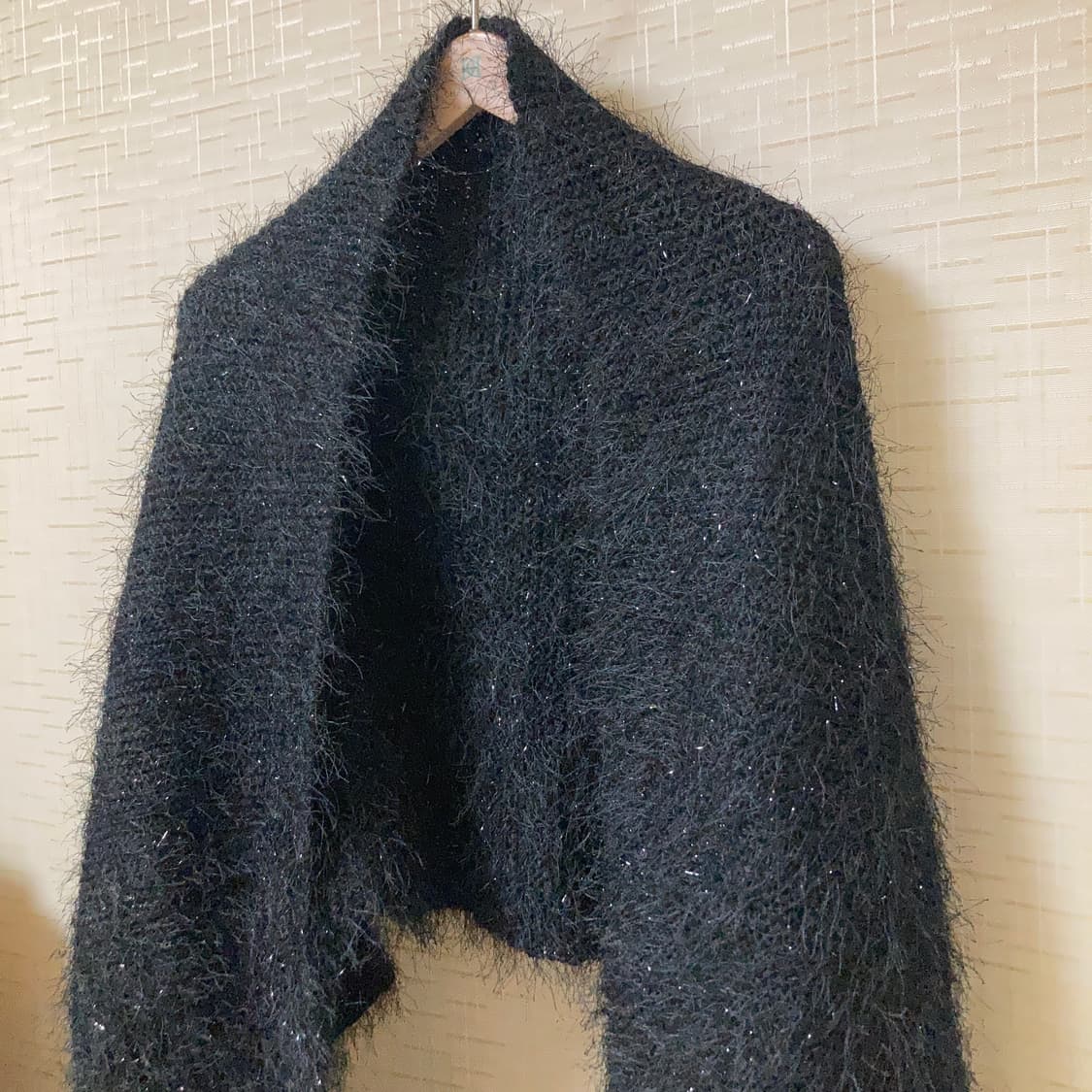 반짝임이 있는 너무 예쁜 니트 블랙 숄. 머플러 상품이미지5