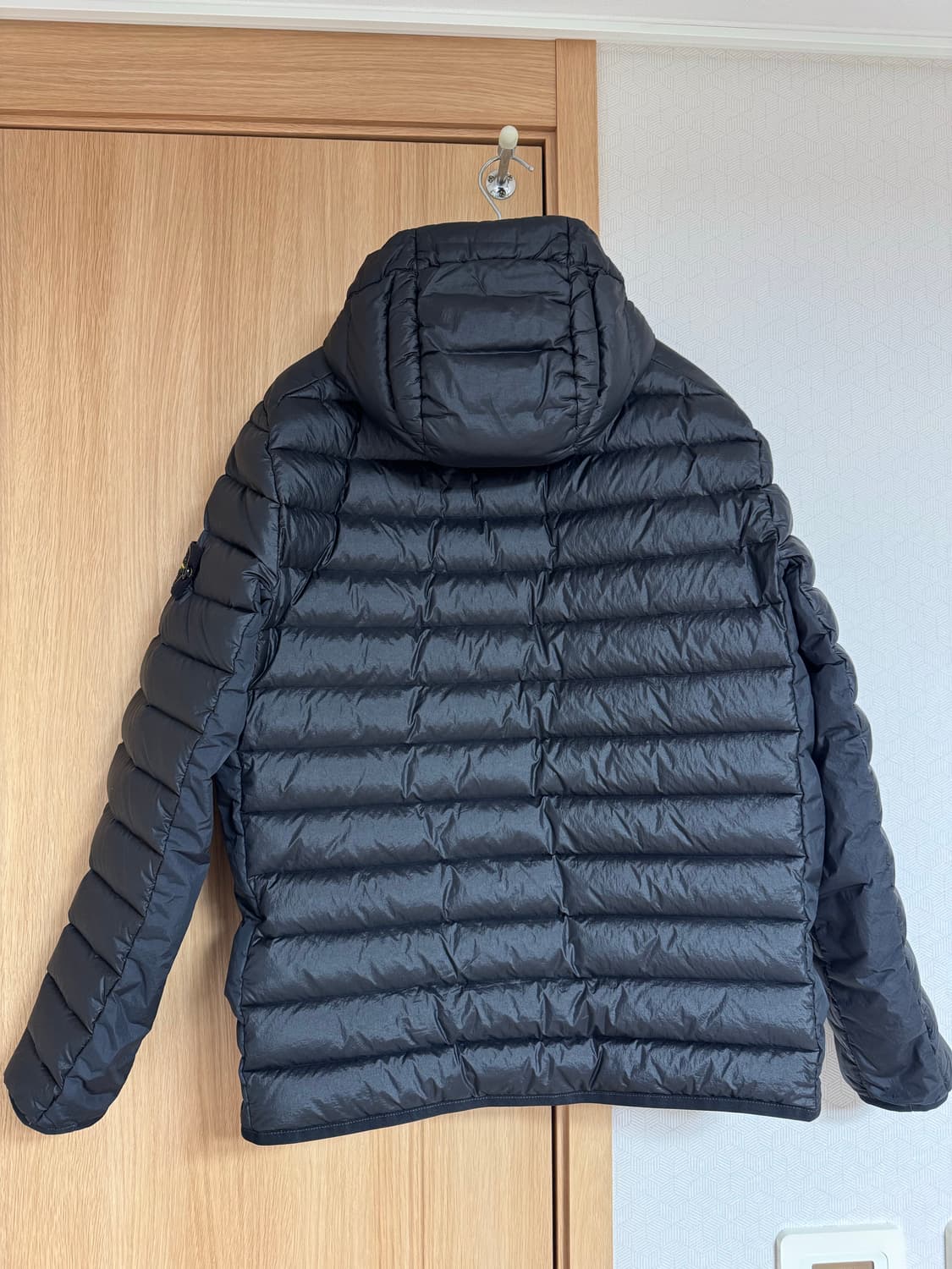 25SS 스톤아일랜드 룸우븐 체임버스 경량패딩 M 상품이미지3