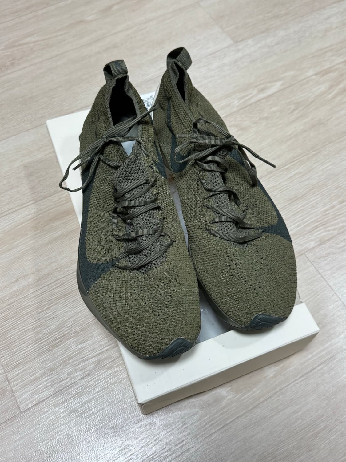 나이키 리액트 스트릿 베이퍼 플라이니트 상품이미지1