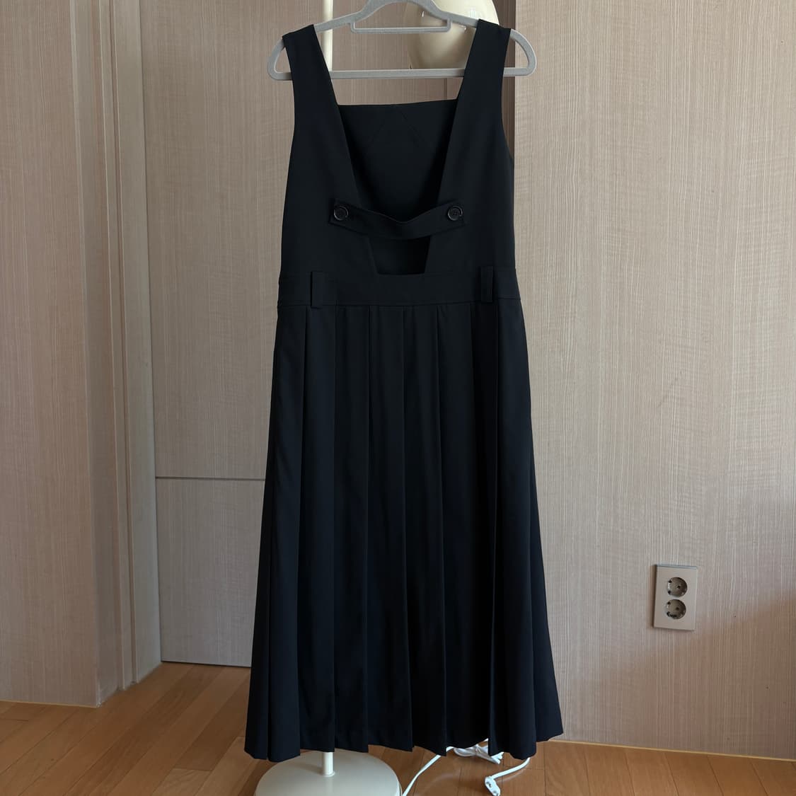 (S) 로우클래식 19SS STITCH PLEATED DRESS 블랙 상품이미지6