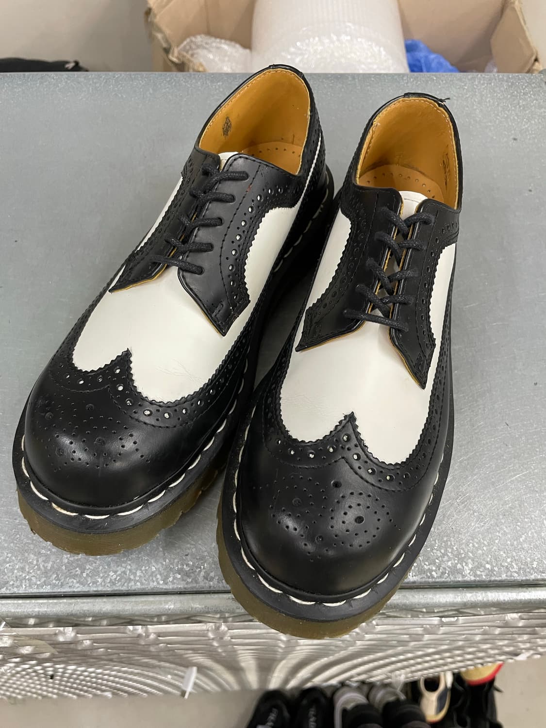 닥터마틴 3989 벡스 블랙앤화이트 uk7 상품이미지2