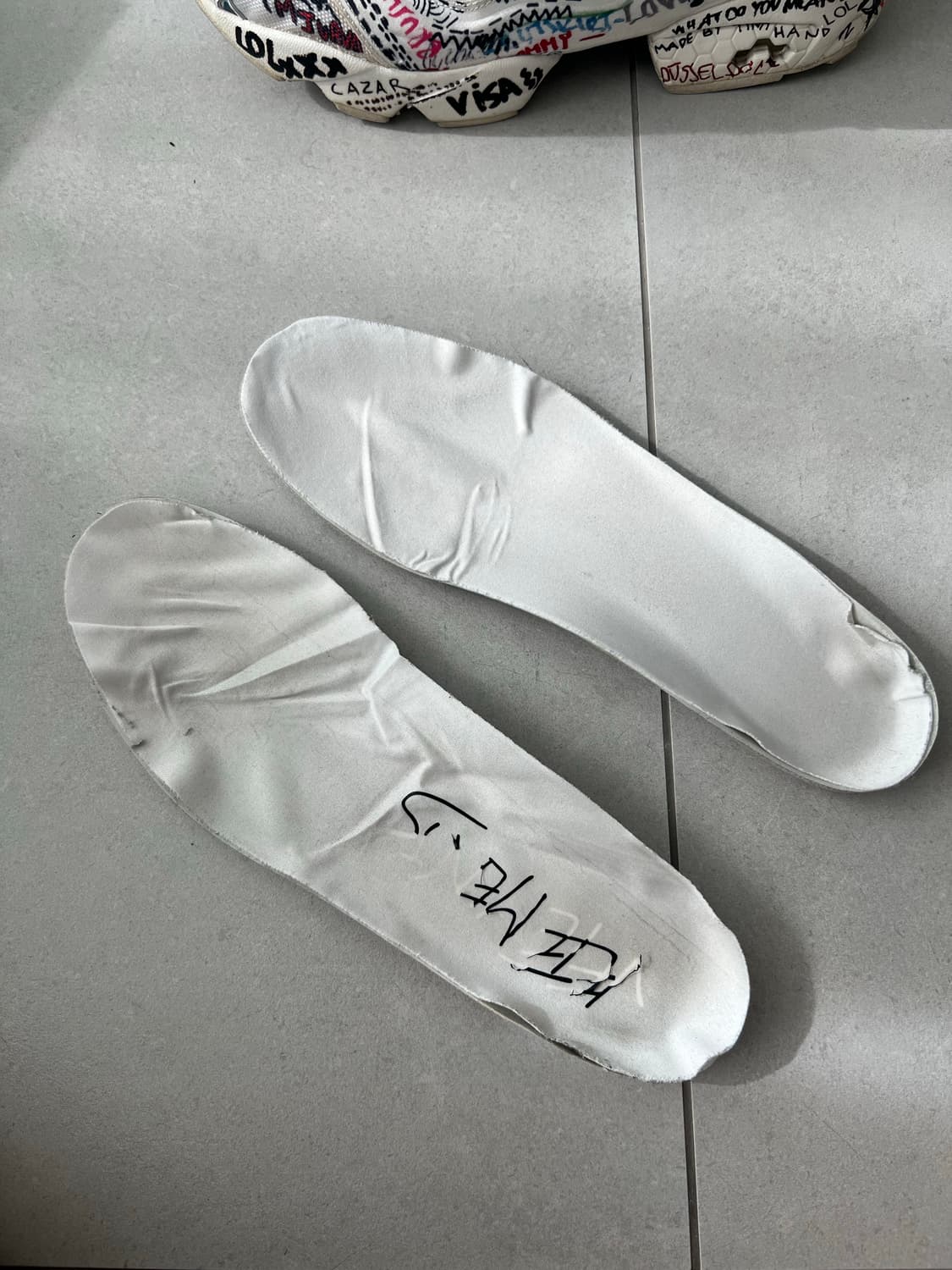 리복 x 베트멍 낙서 퓨리 270 상품이미지9