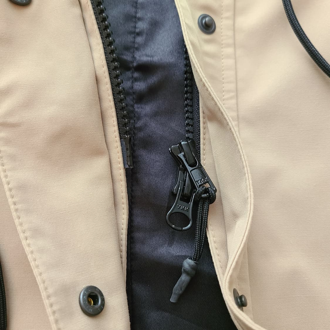 마모트 X 유니폼 브릿지 피쉬테일 야상 점퍼 상품이미지5