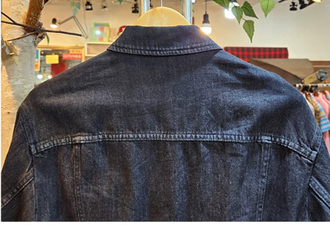 새제품 UNIQLO 유니클로 흑청 크롭 데님 자켓 상품이미지6