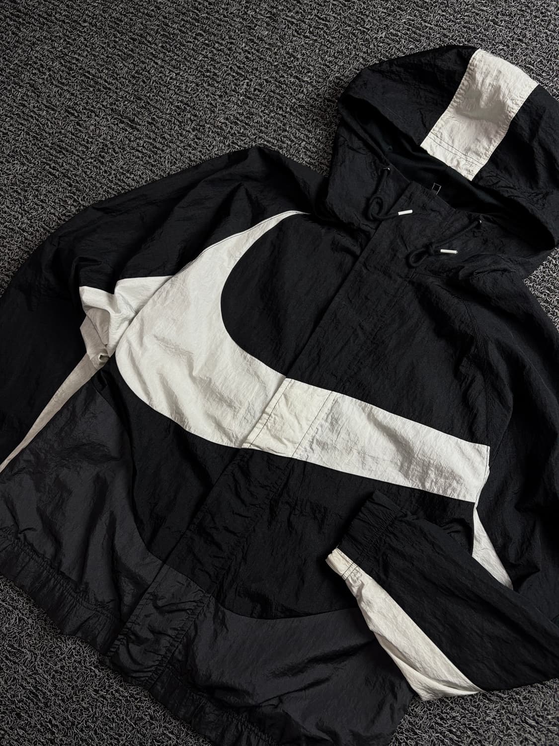 나이키 신형 빅스우시 나일론 메탈 바람막이 1442 상품이미지1