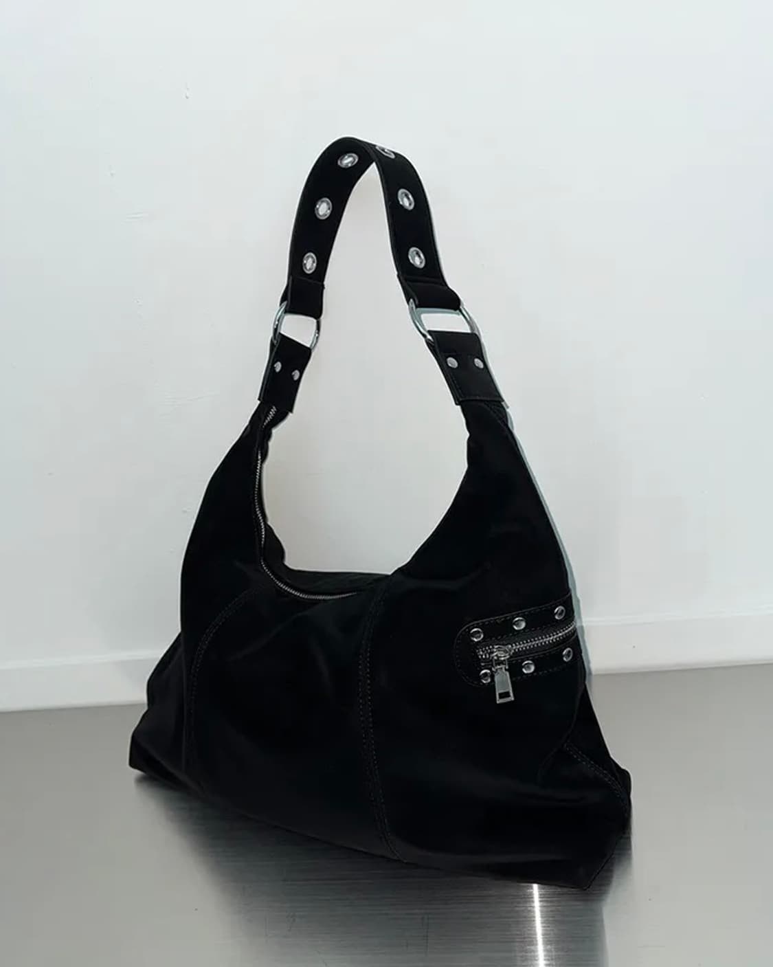 Stud zipper shoulder bag 상품이미지1