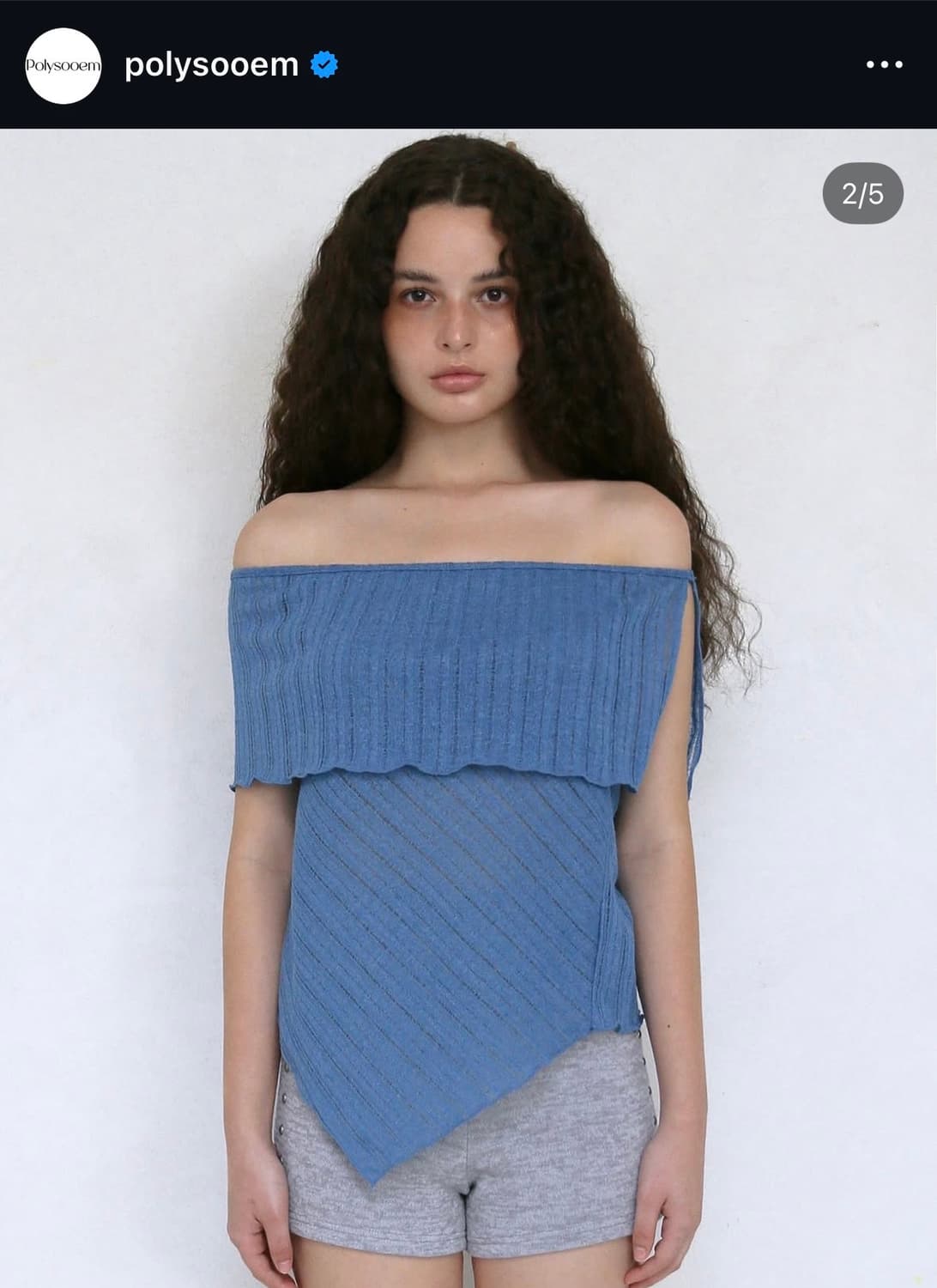 폴리수엠 polysooem 펀치 레이스 오프숄더 탑 (블루) 상품이미지1