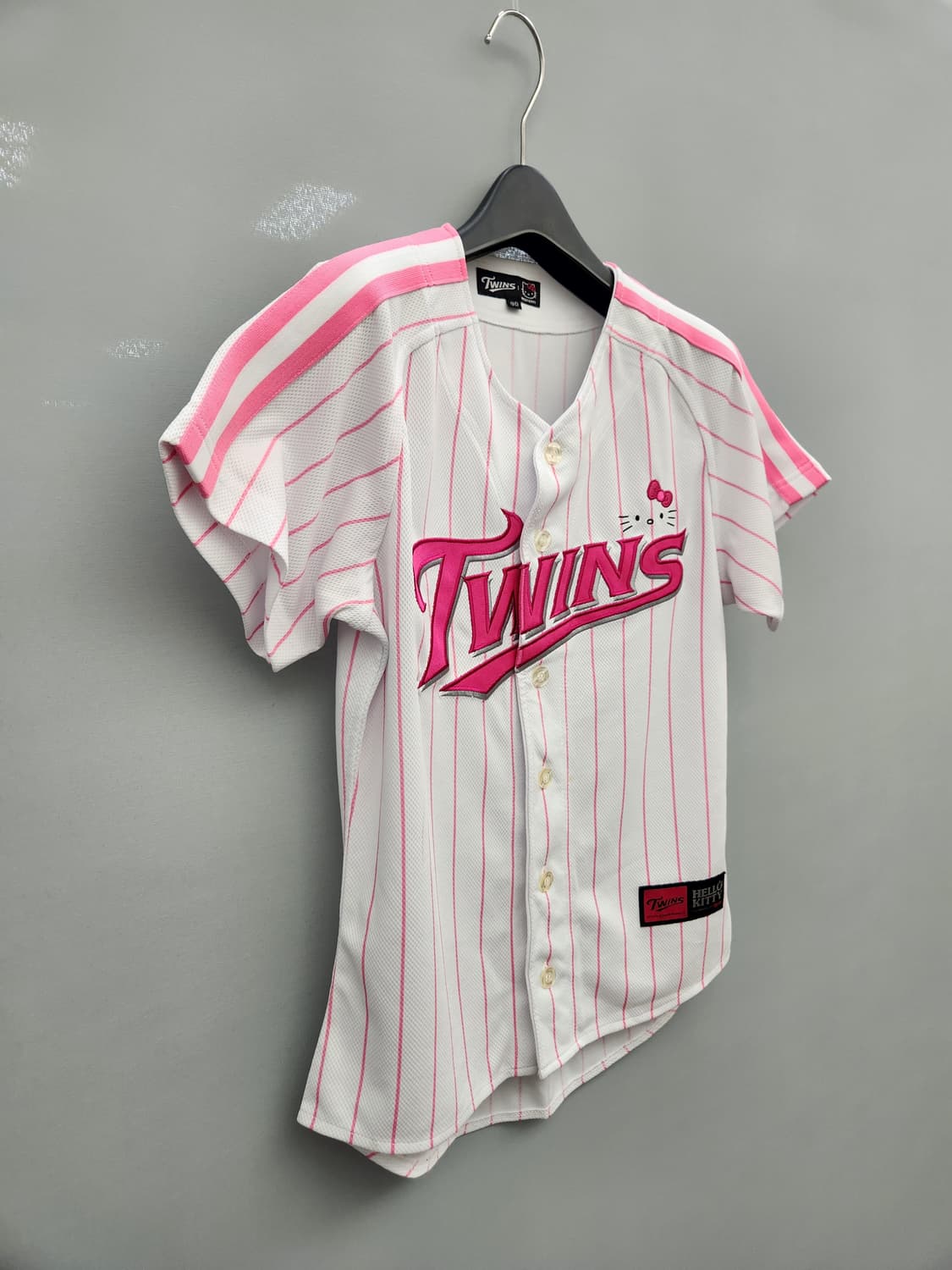 LG 트윈스 헬로키티 콜라보 노마킹 유니폼 상품이미지2