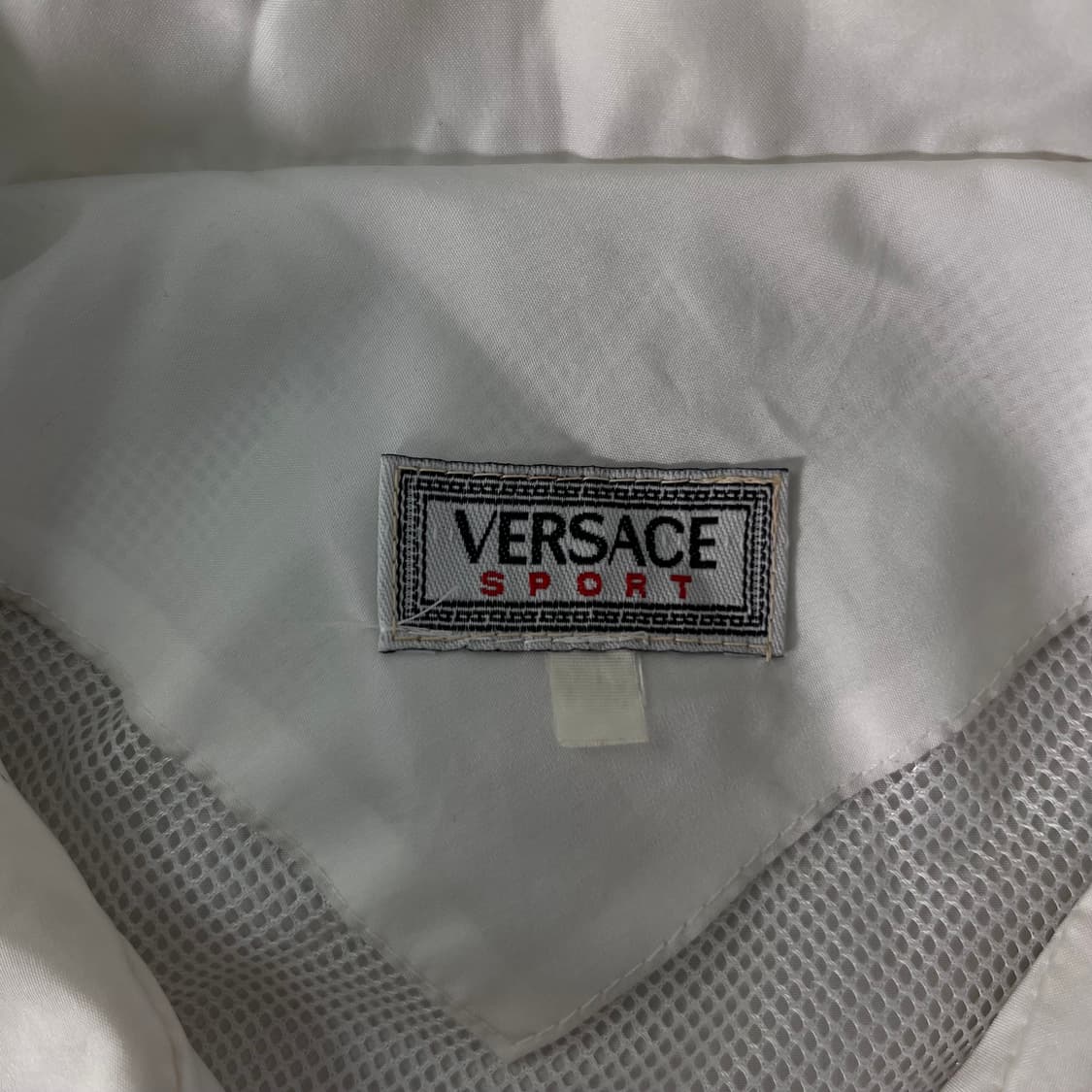 100 베르사체 진스 꾸뛰르 빅로고 바람막이 자켓 상품이미지4