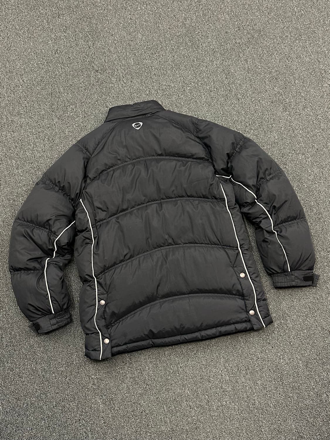 S)나이키 빈티지 맨체스터 유나이티드 블랙 패딩 상품이미지2