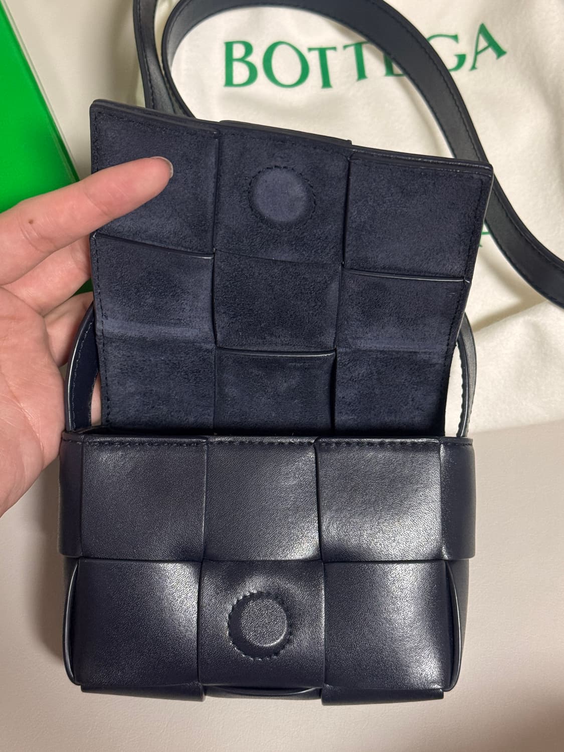 보테가베네타 카세트 미니 백 상품이미지2