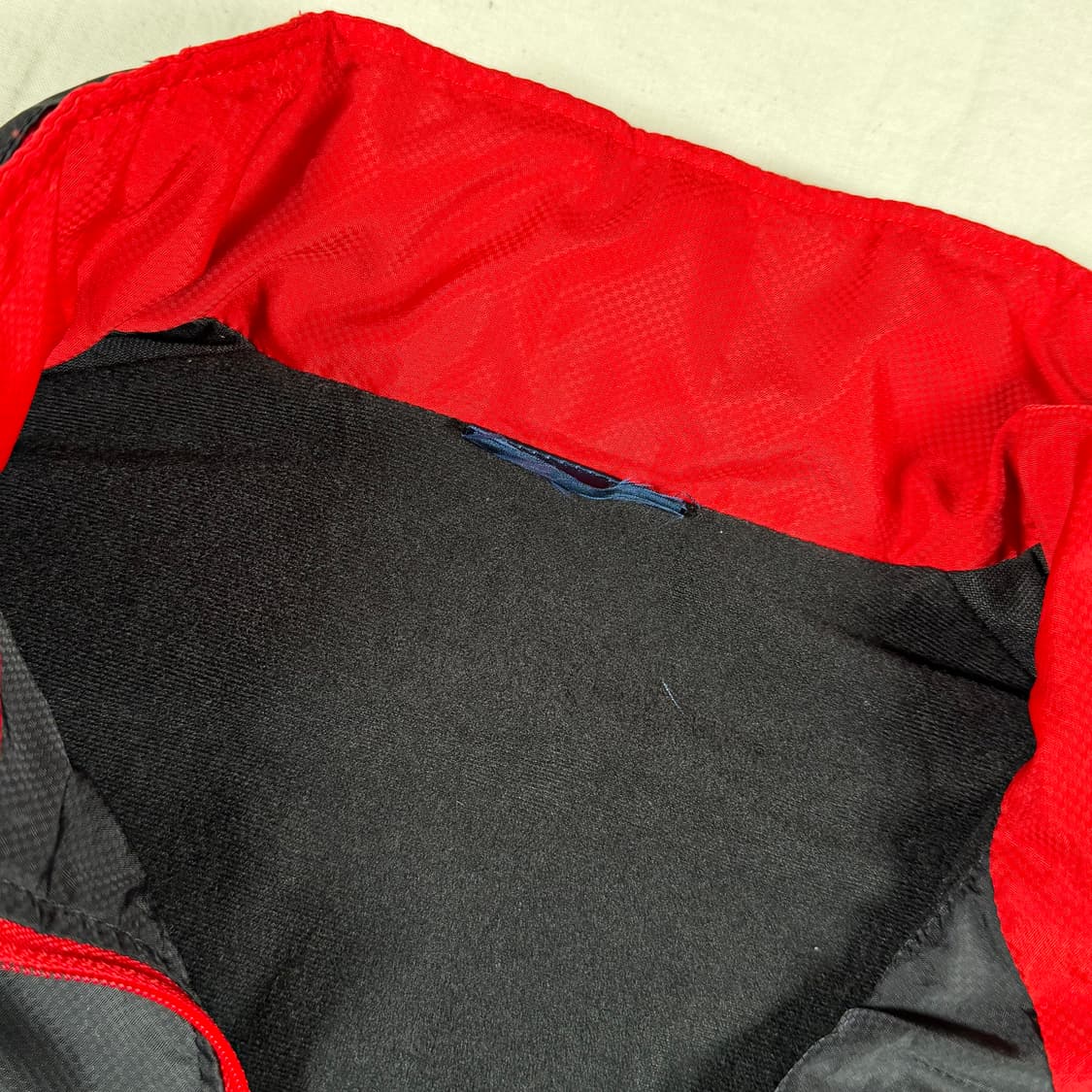 아식스 바람막이 집업 자켓 상품이미지2