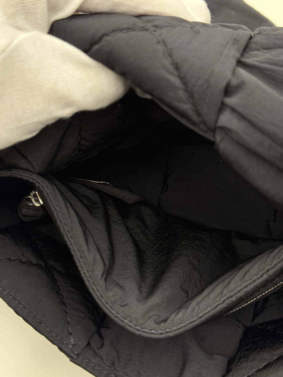 [S] 보테가베네타 패딩 테크 카세트백 상품이미지9