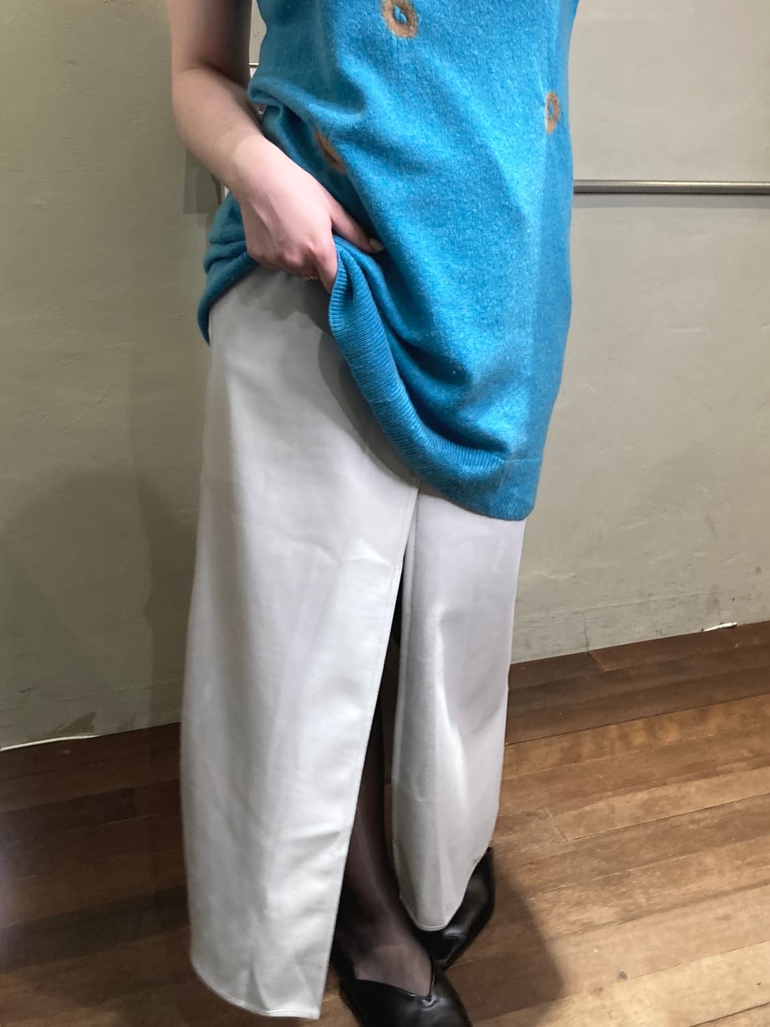 [ZARA 애슬레저 그레이 트임 스커트 상품이미지2