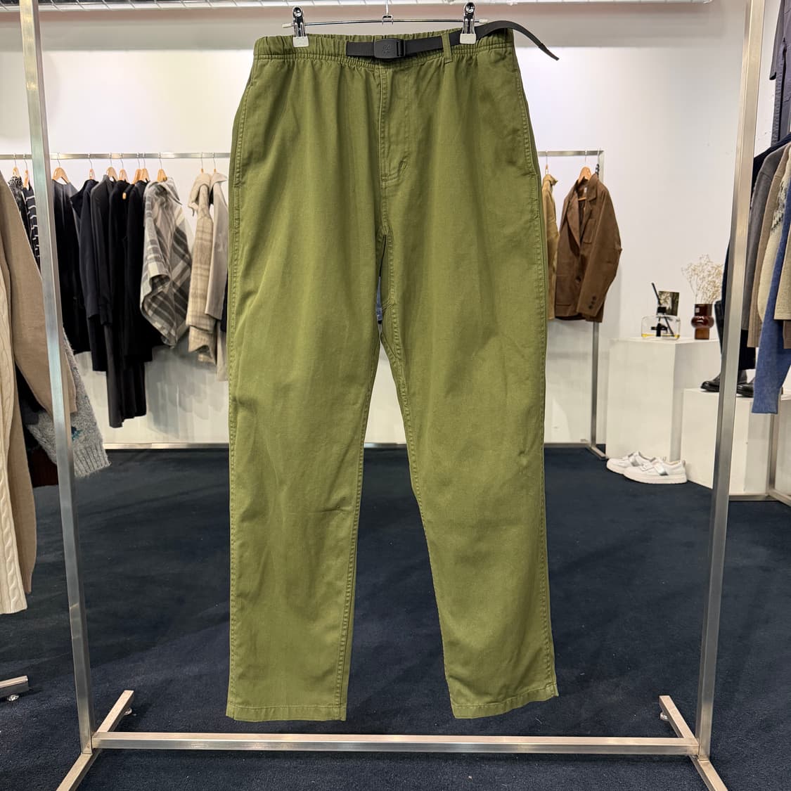 [L] 그라미치 테이퍼드핏 팬츠 상품이미지1