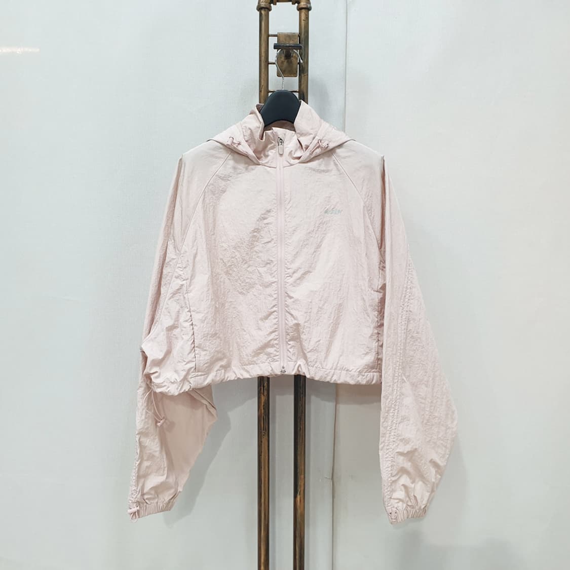 널디 바람막이 크롭 자켓 XS(55~66) 상품이미지1