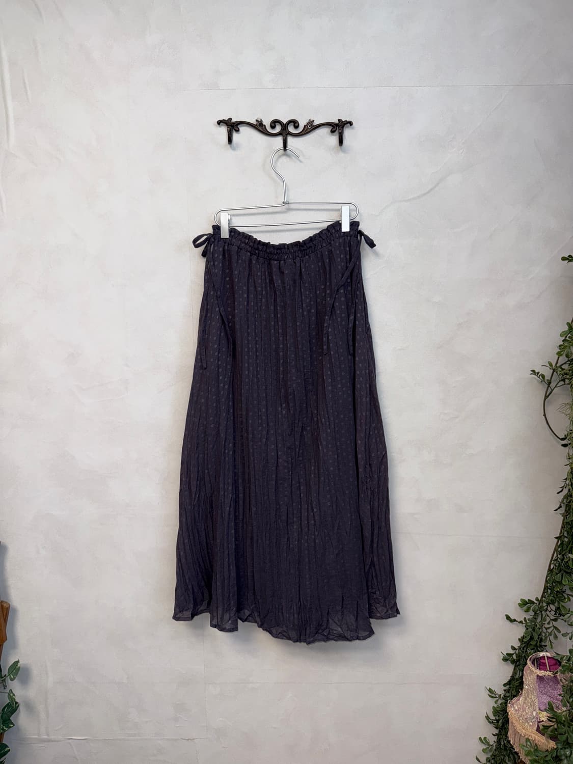 Deep purple dot pleats banding skirt 상품이미지3
