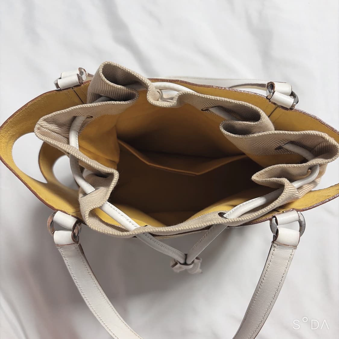 페라가모 옐로우 버킷백 토트백 상품이미지8