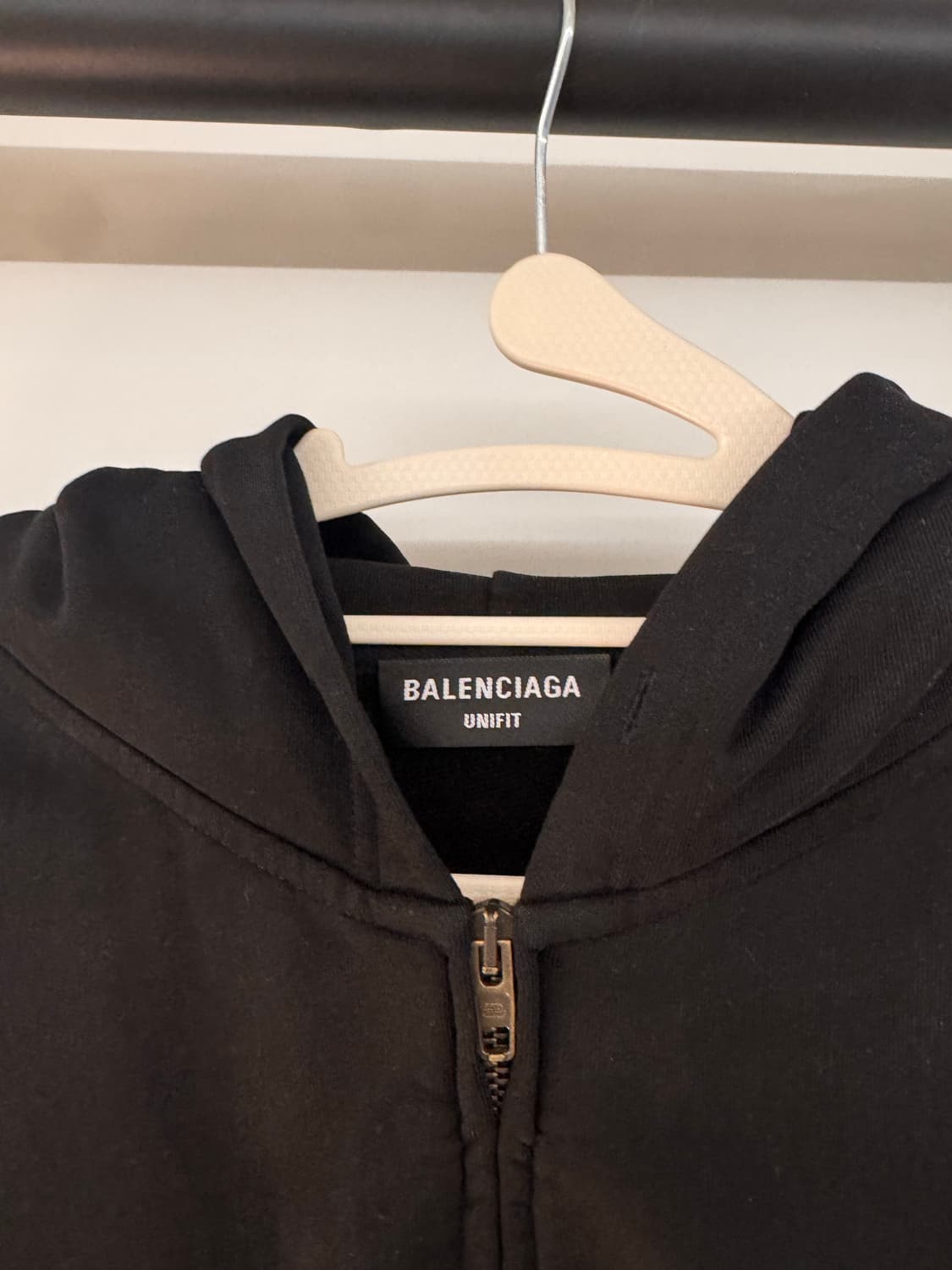 발렌시아가 탭 원아웃 후드 집업 블랙 L사이즈 상품이미지4