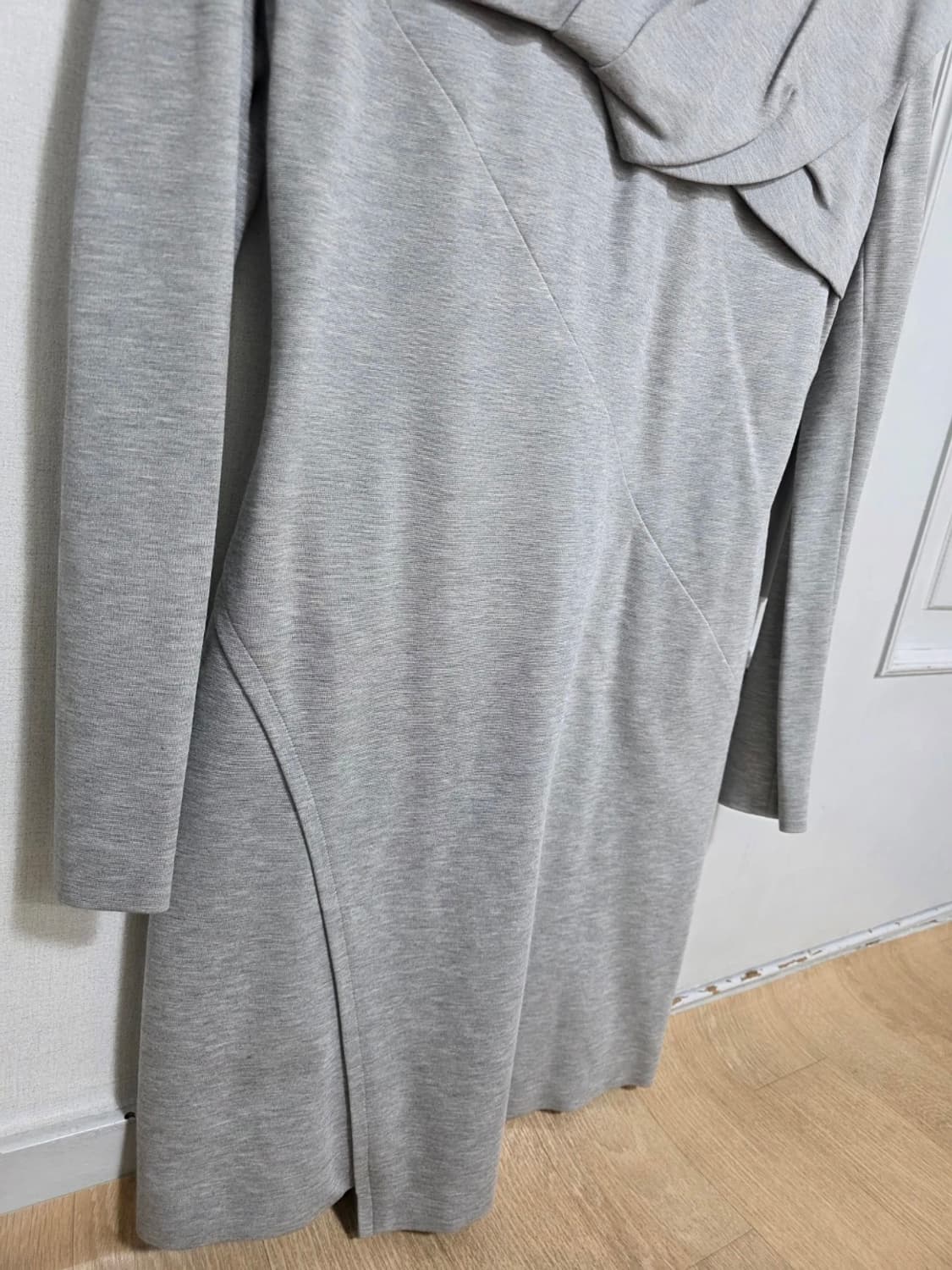 타임 긴팔 드레이프 원피스 상품이미지3