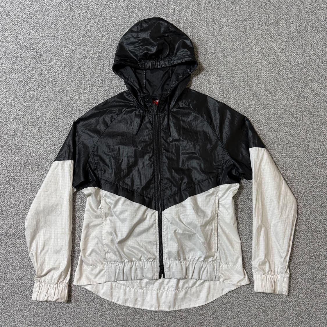 나이키 바람막이 여성용 L 상품이미지1