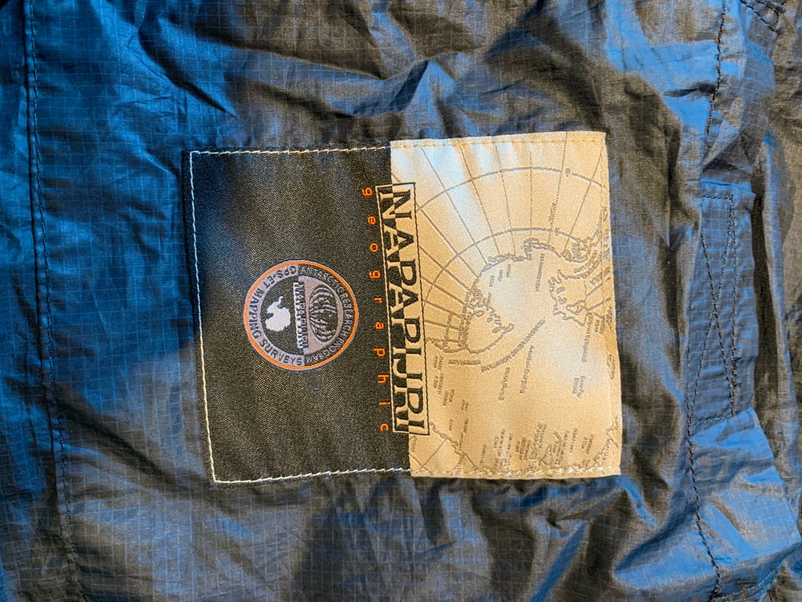 마틴로즈 Napapijri 유광 자켓 상품이미지2