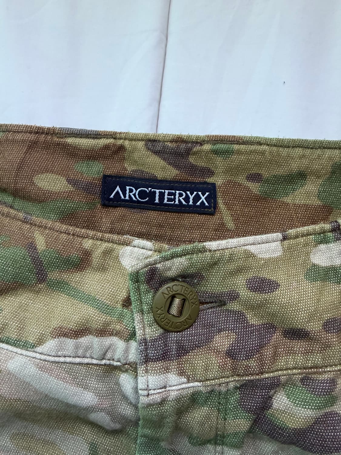 [L] 아크테릭스 리프 어썰트 팬츠 멀티캠 상품이미지6