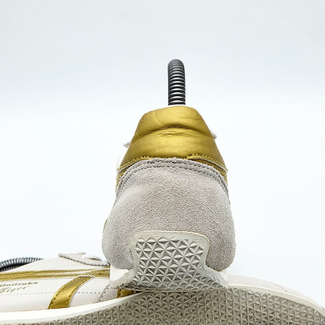  오니츠카 타이거 런스파크 화이트 골드 (260)  상품이미지2