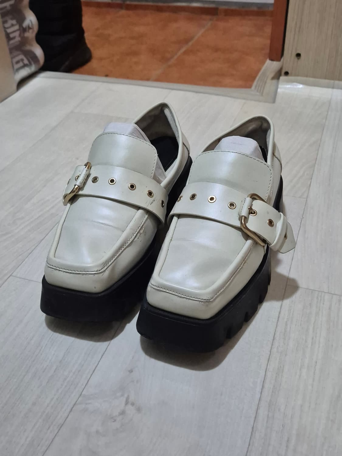 찰스앤키스 벨티드 통굽 로퍼 38 상품이미지4