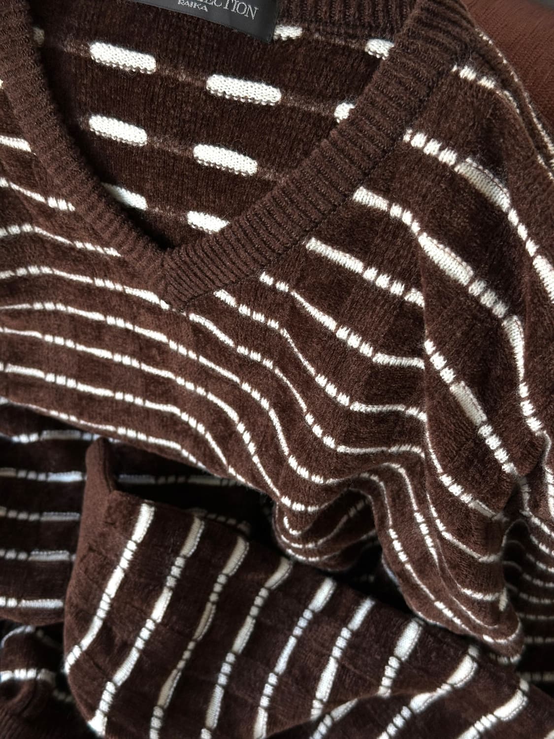 V-neck stripe loose knit P/O 상품이미지2