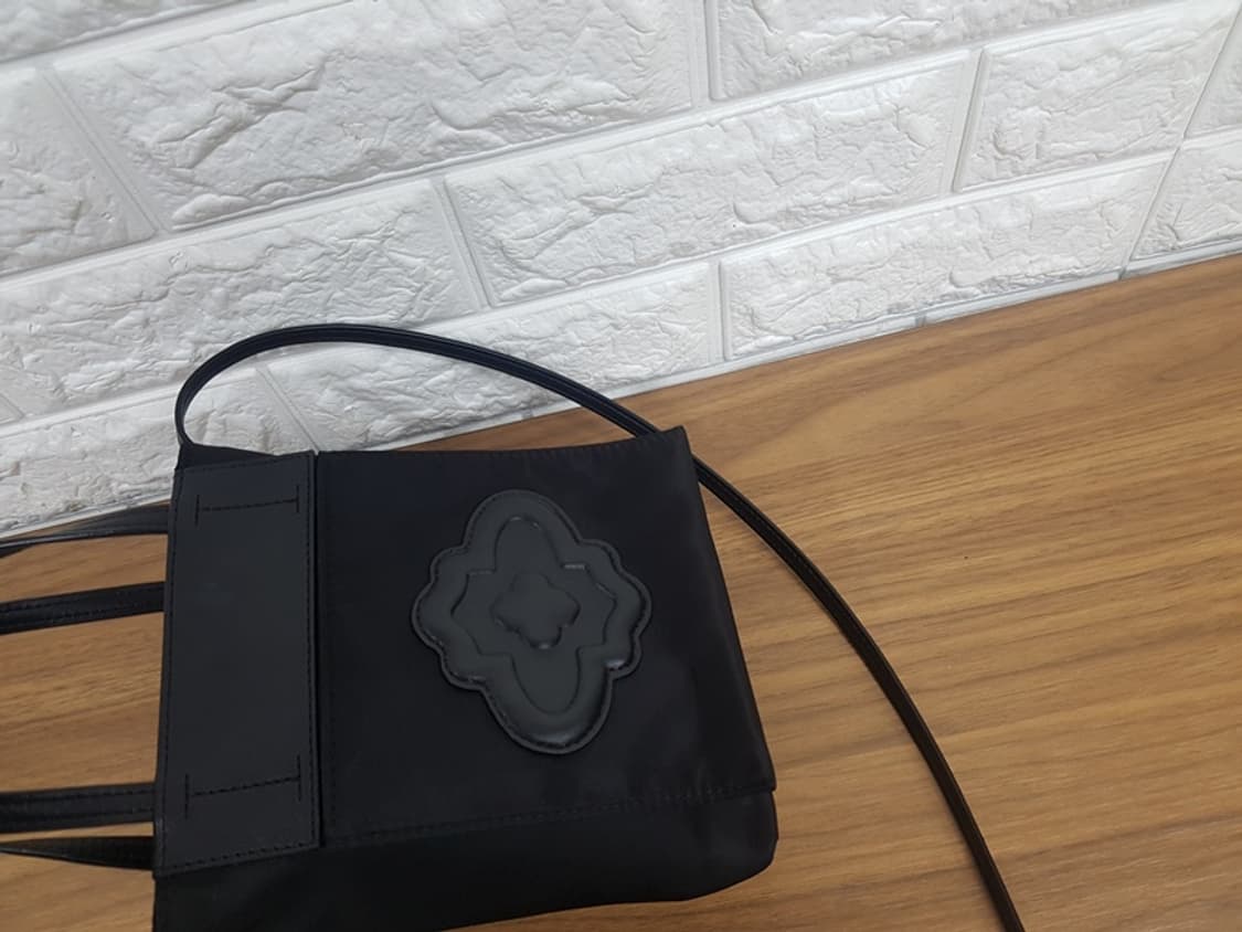 오야니 미니 토트백 겸 크로스백  상품이미지2