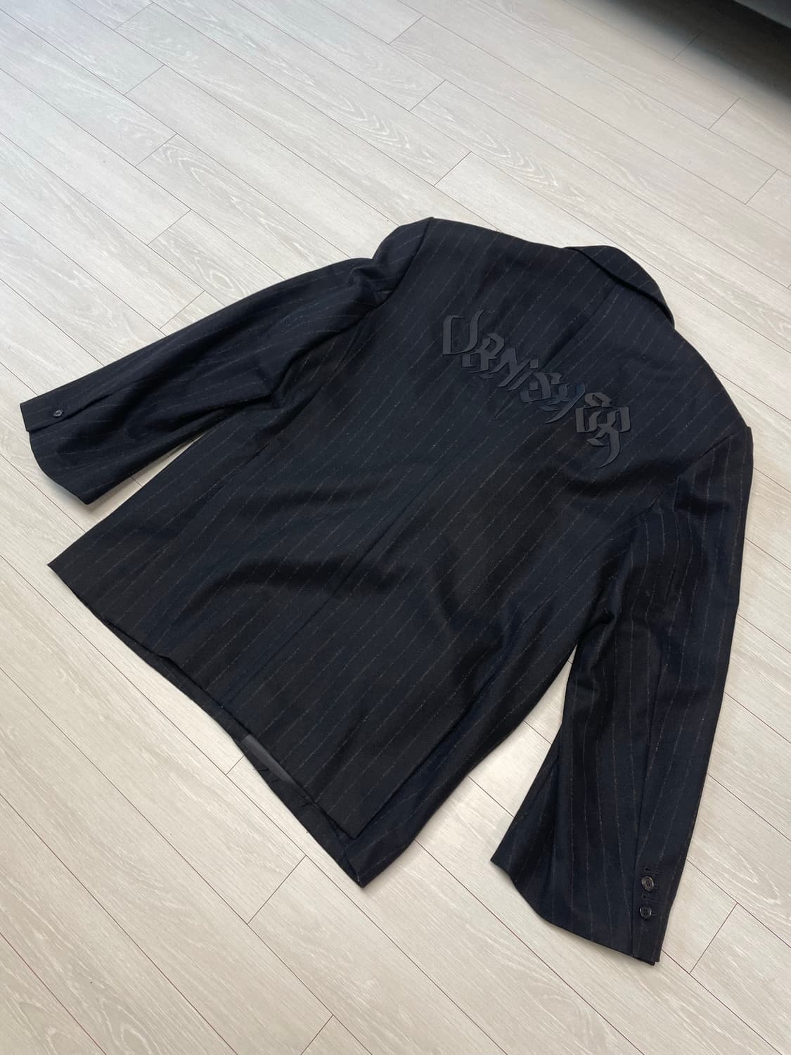 MMIC 3D EMBROIDERED STRIPE FLARE BLAZER 상품이미지6