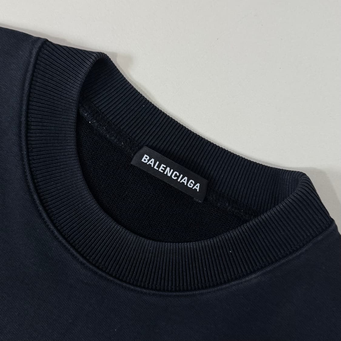 [정품/당일출고]발렌시아가 웨이브로고 맨투맨 상품이미지4