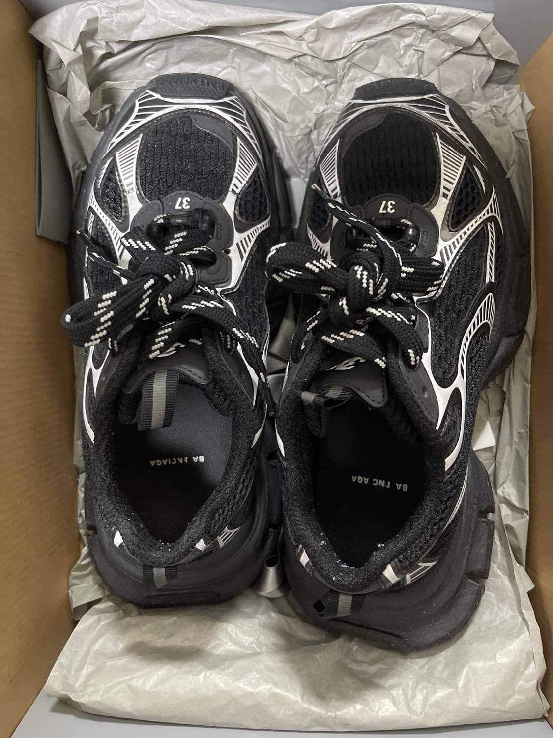 발렌시아가 3xl 37size 상품이미지1