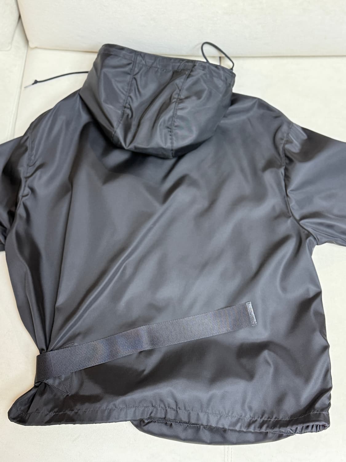 정품) 프라다 벨트백 레이어드 나일론 집업 자켓 상품이미지6